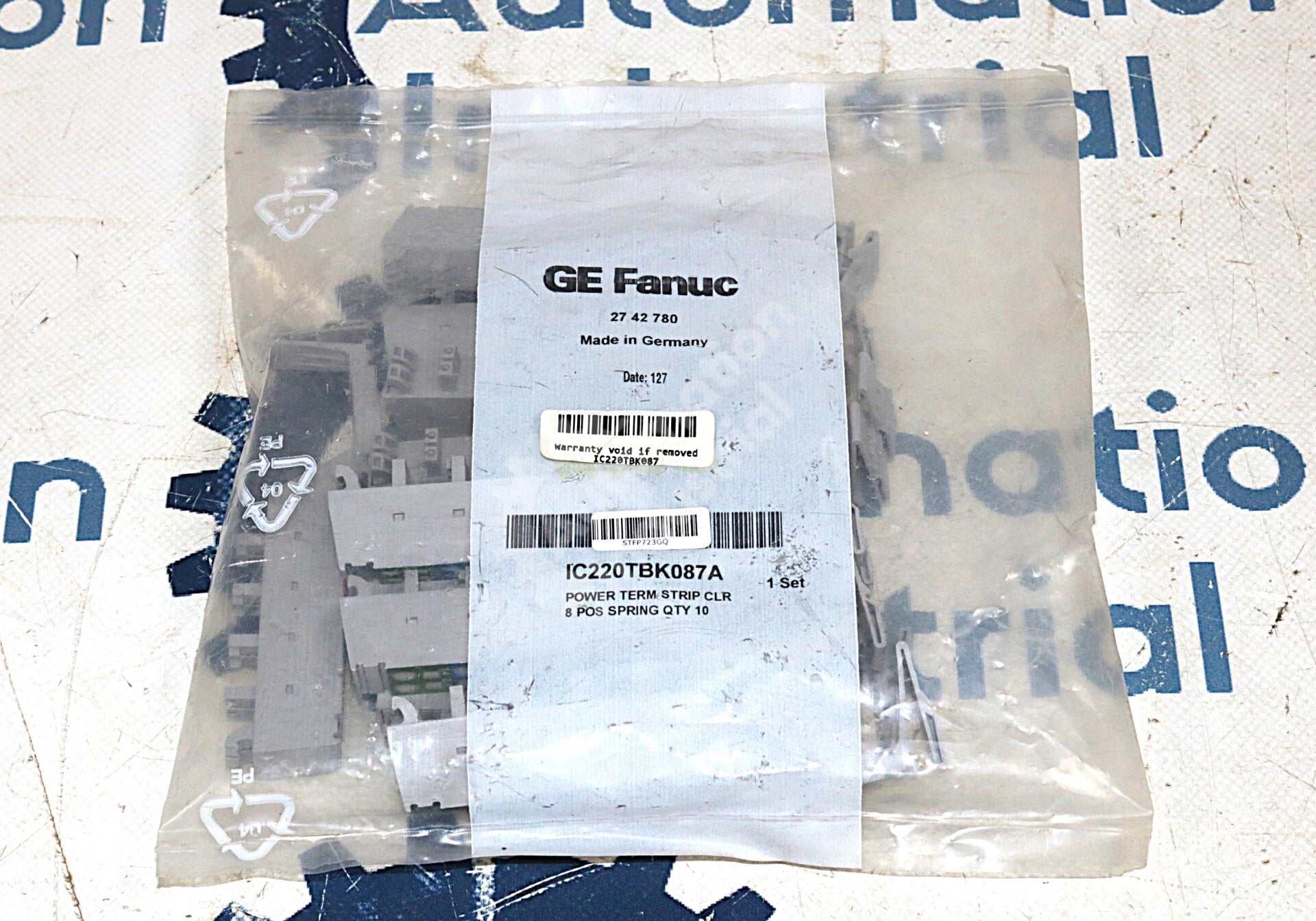 IC220TBK087A By GE Fanuc Power Terminal Strip CLR 8 POS Spring VersaPoint NSFP