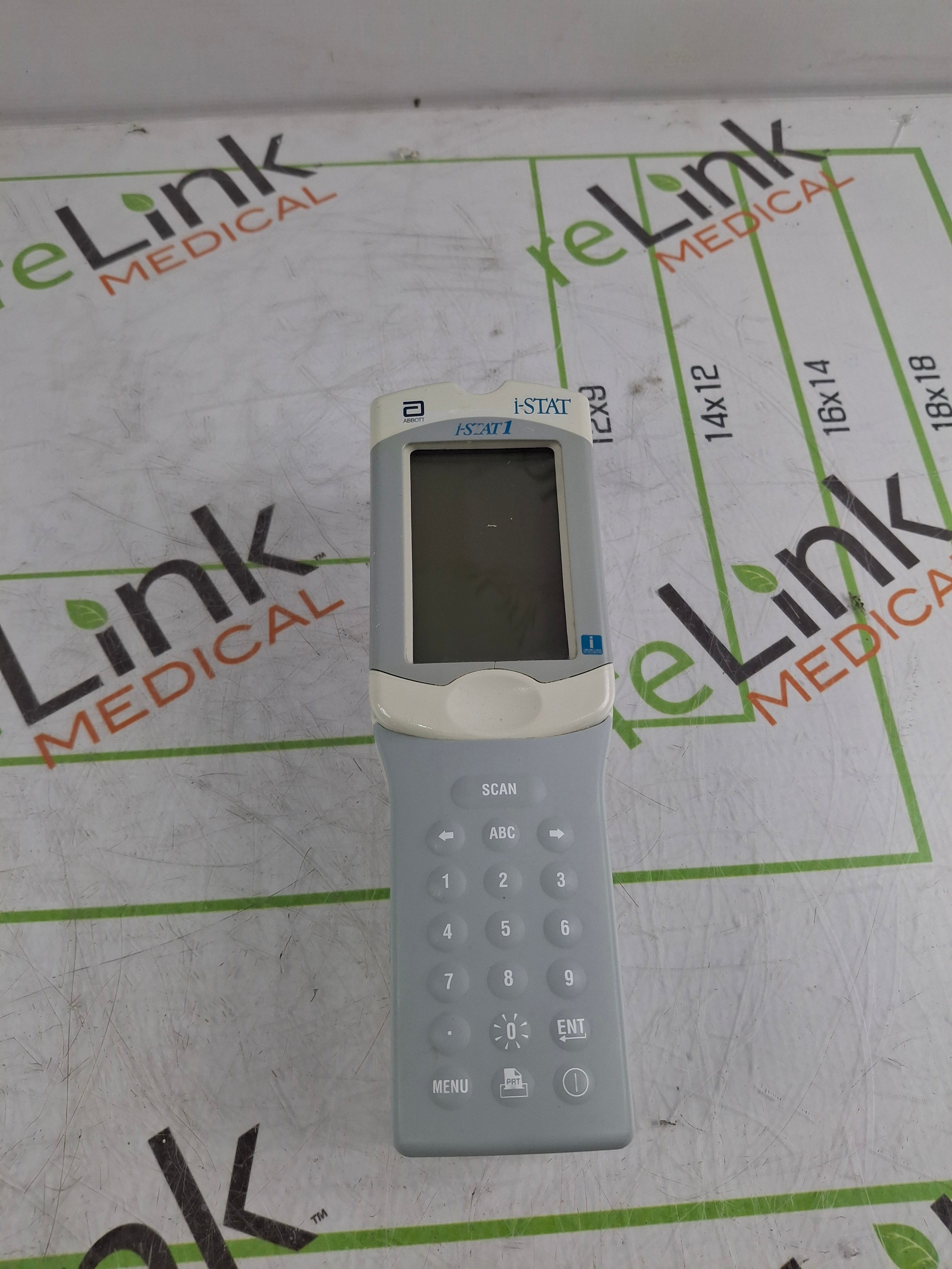 Abbott i-Stat 1 300 Wireless Blood Analyzer