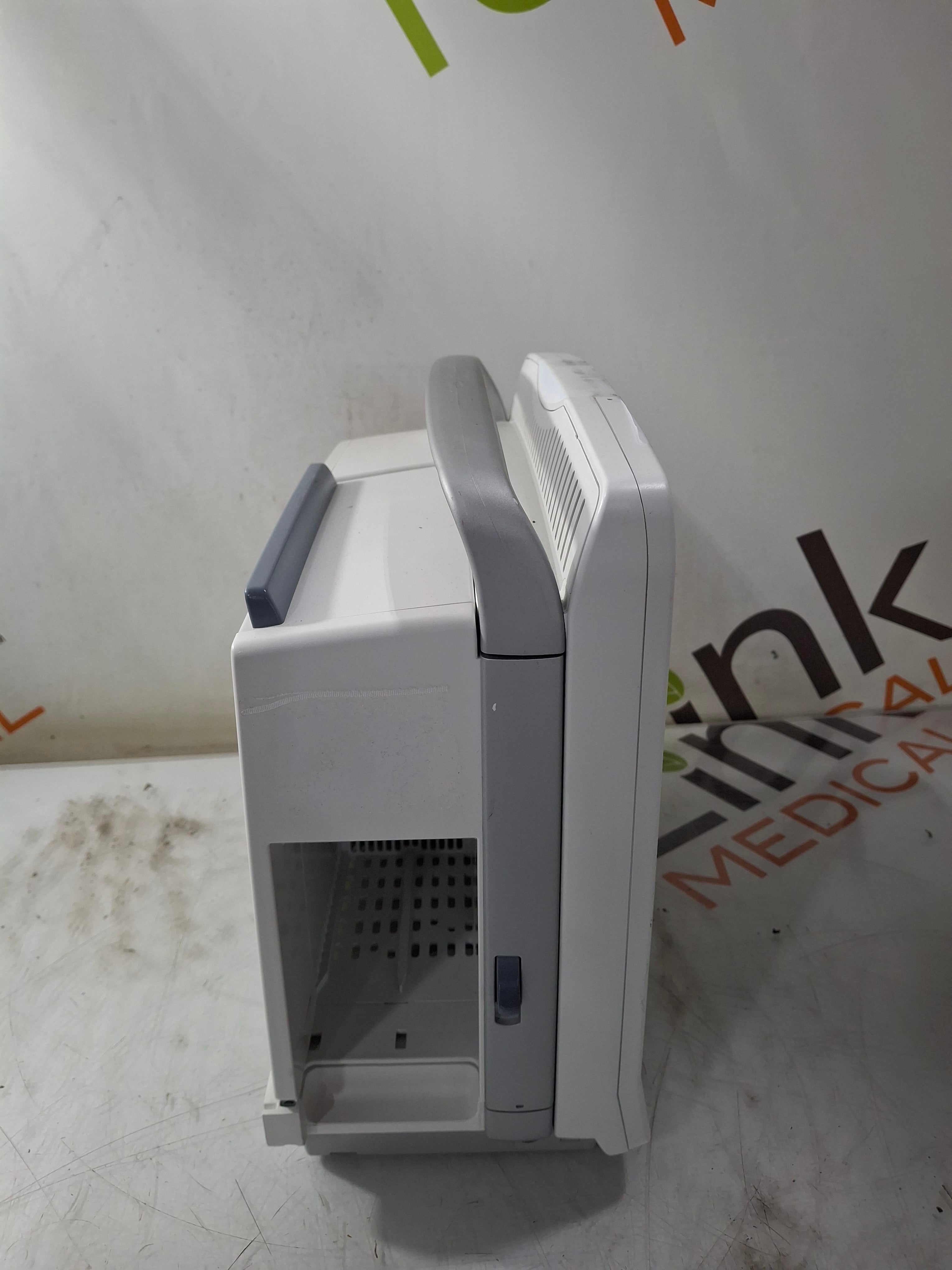 GE Healthcare Carescape B650 Patient Monitor