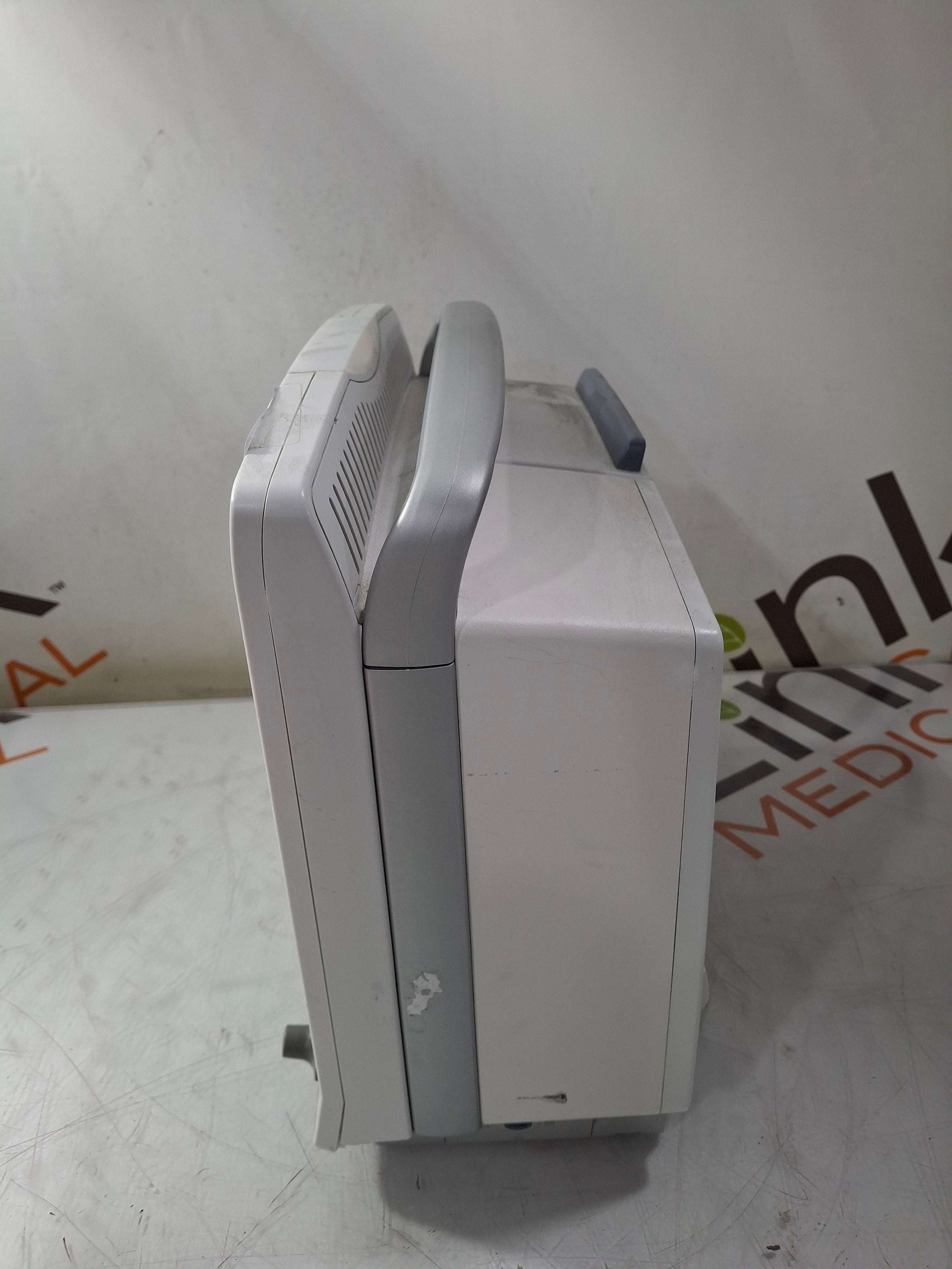 GE Healthcare Carescape B650 Critical Care Patient Monitor