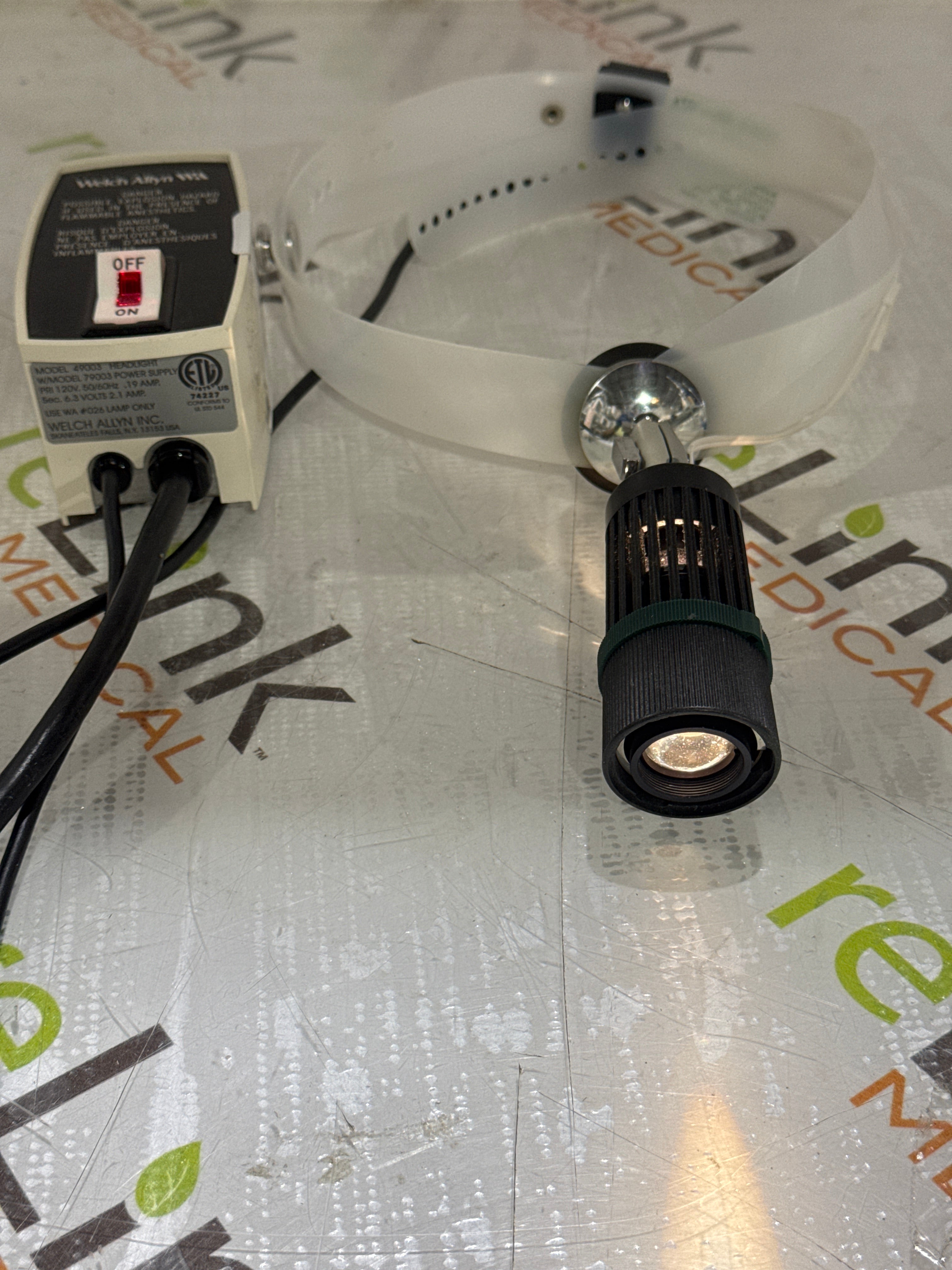 Welch Allyn Head Light W/ Model 79003 Charger