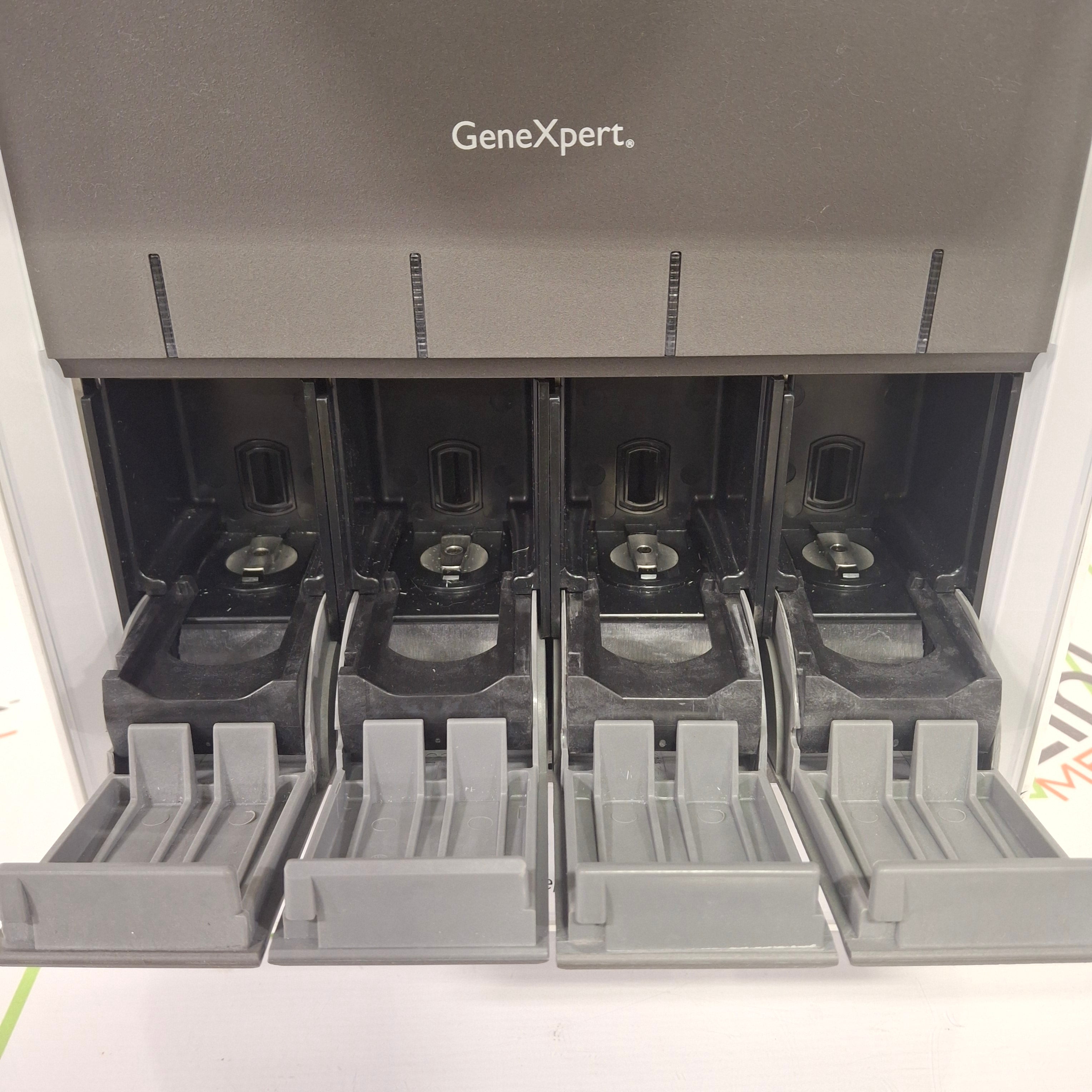 Cepheid GeneXpert Molecular Diagnostic System Hub
