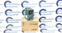 Carregar imagem no visualizador da galeria, 6MDVN-6P0101 By Reliance Electric 1.5HP 115Volt 1Phase Drive NSFP MD60
