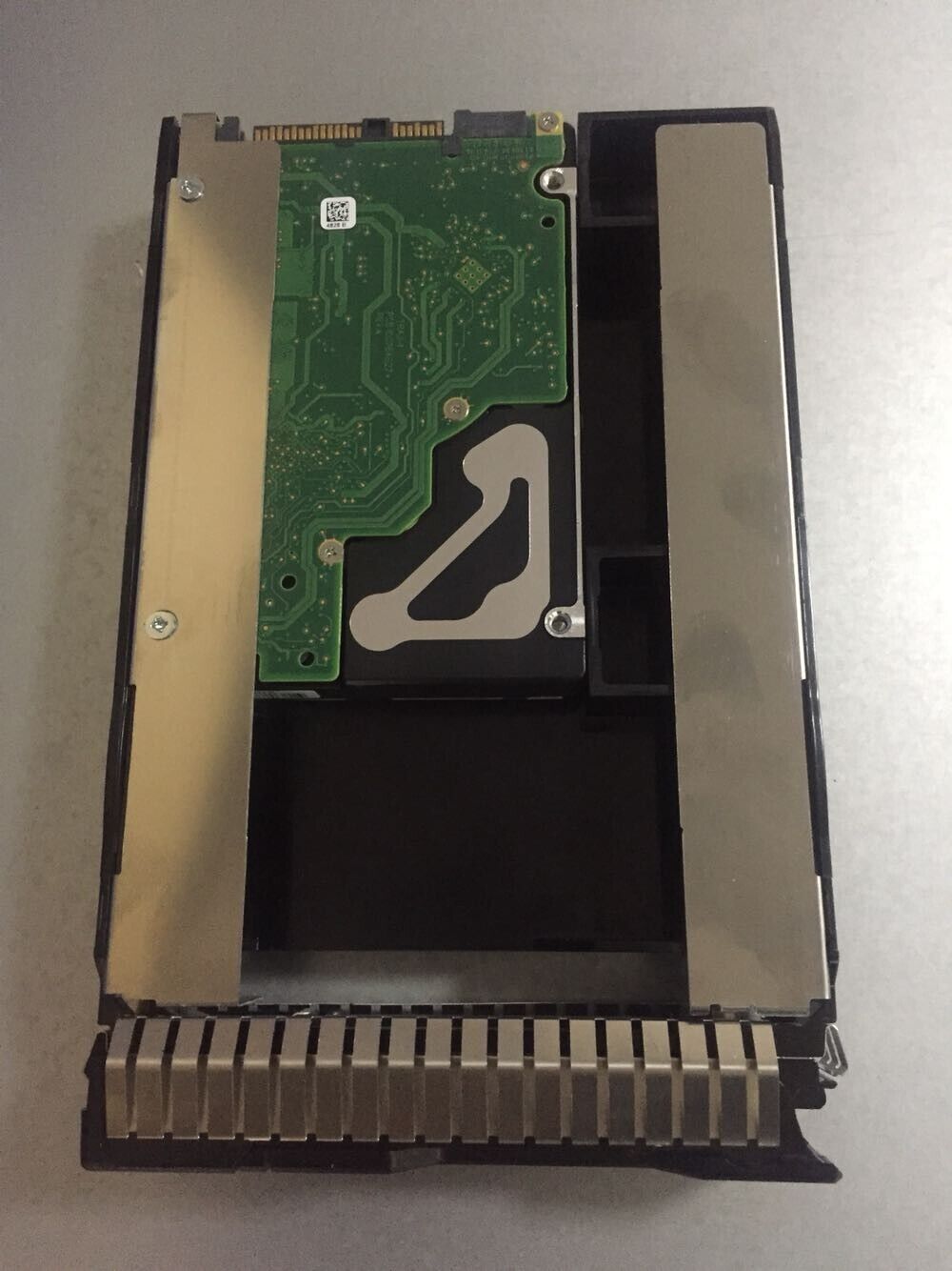 HD 765424-B21 600GB 15K 12G SAS SFF HDD de 3,5 pulgadas con Smart Carrier 765867-001 888182854433
