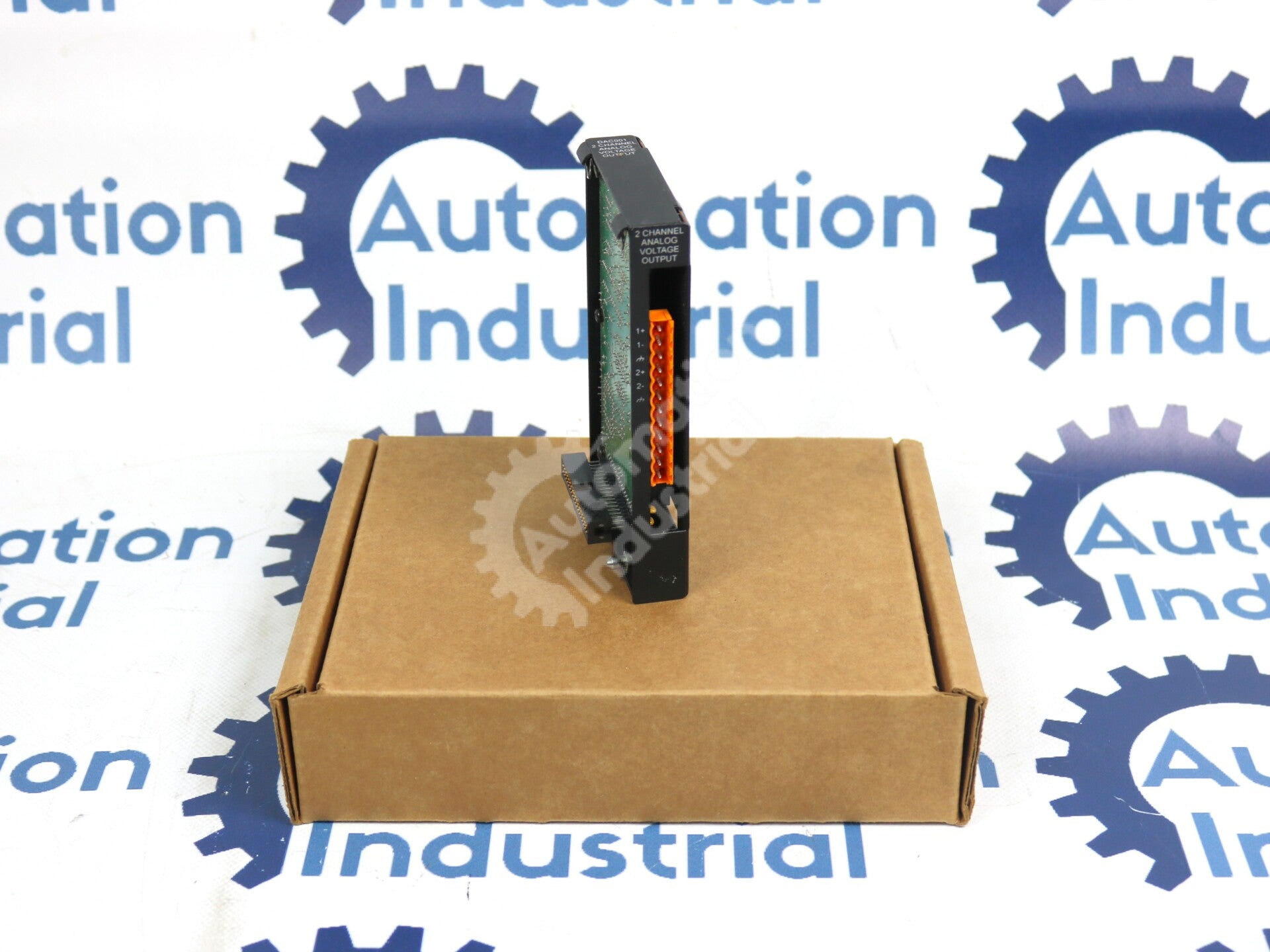 IC300DAC001 By General Electric IC300DAC001B 2-CH 10VDC 5mA Analog Output Module
