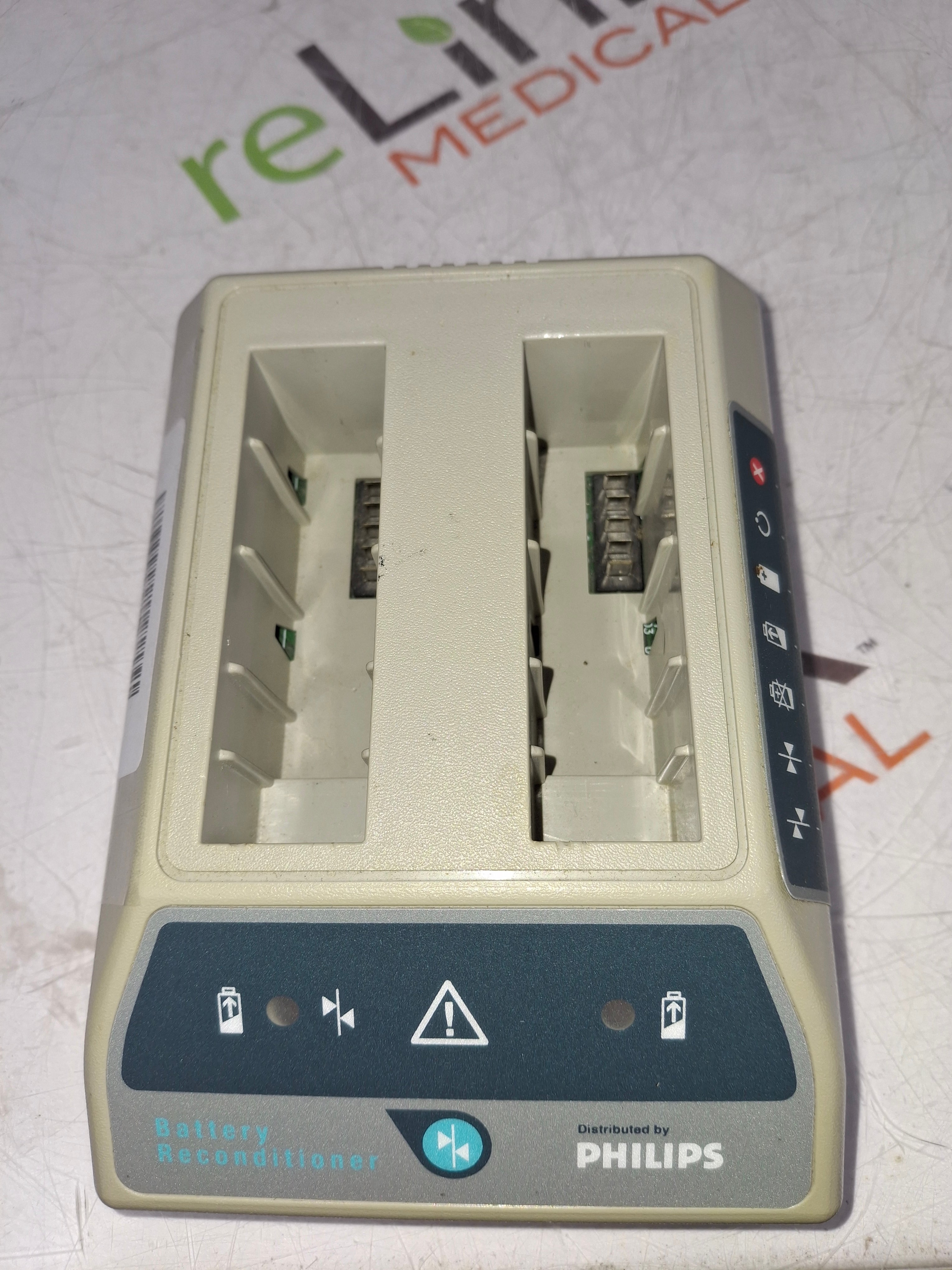 Philips AGI-3002 Battery Reconditioner w/ Power Supply