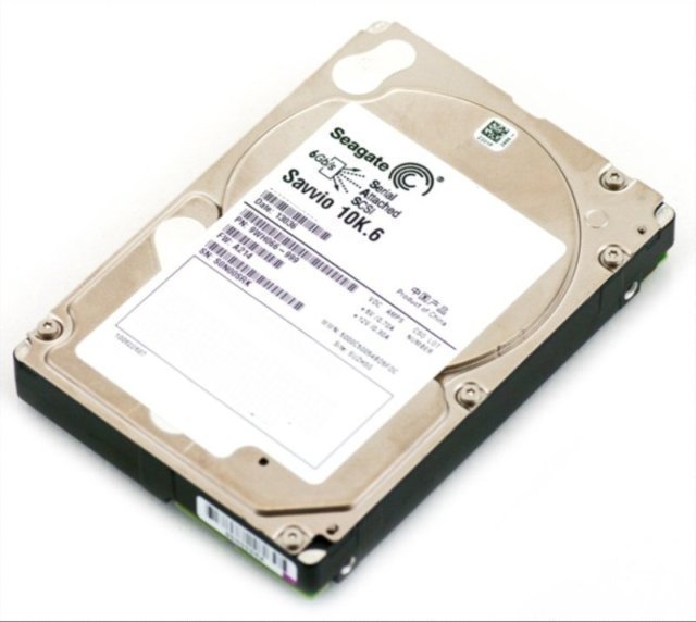 Seagate ST600MM0026 Savvio 10K.6 SAS 6 Gb/s 600 GB Hard Drive with Secure Encryption