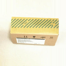 Load image into Gallery viewer, IBM / LENOVO 85Y6188 00AR442 00Y2447 2.5&quot; SAS 200GB V7000 SSD Flash Drive-FoxTI
