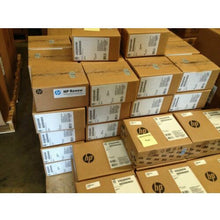 Carregar imagem no visualizador da galeria, P10448-B21 P10604-001 HPE 960GB SAS 12G MU 2.5&quot; SFF Value SAS DS SSD HPE disco - MFerraz Tecnologia

